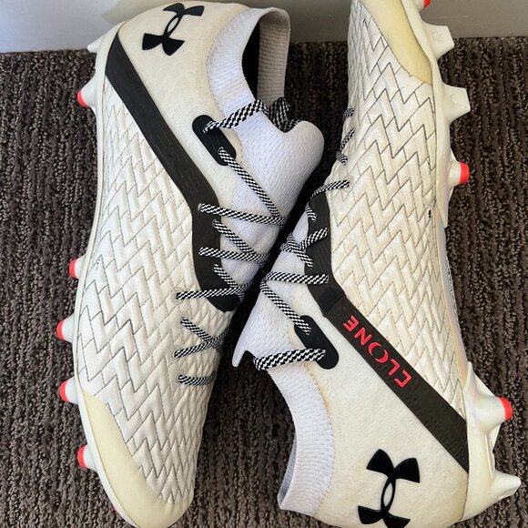 Athletic_Shoes